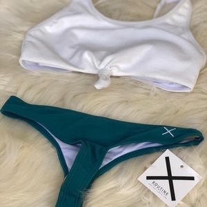 Selling white top Only the top .